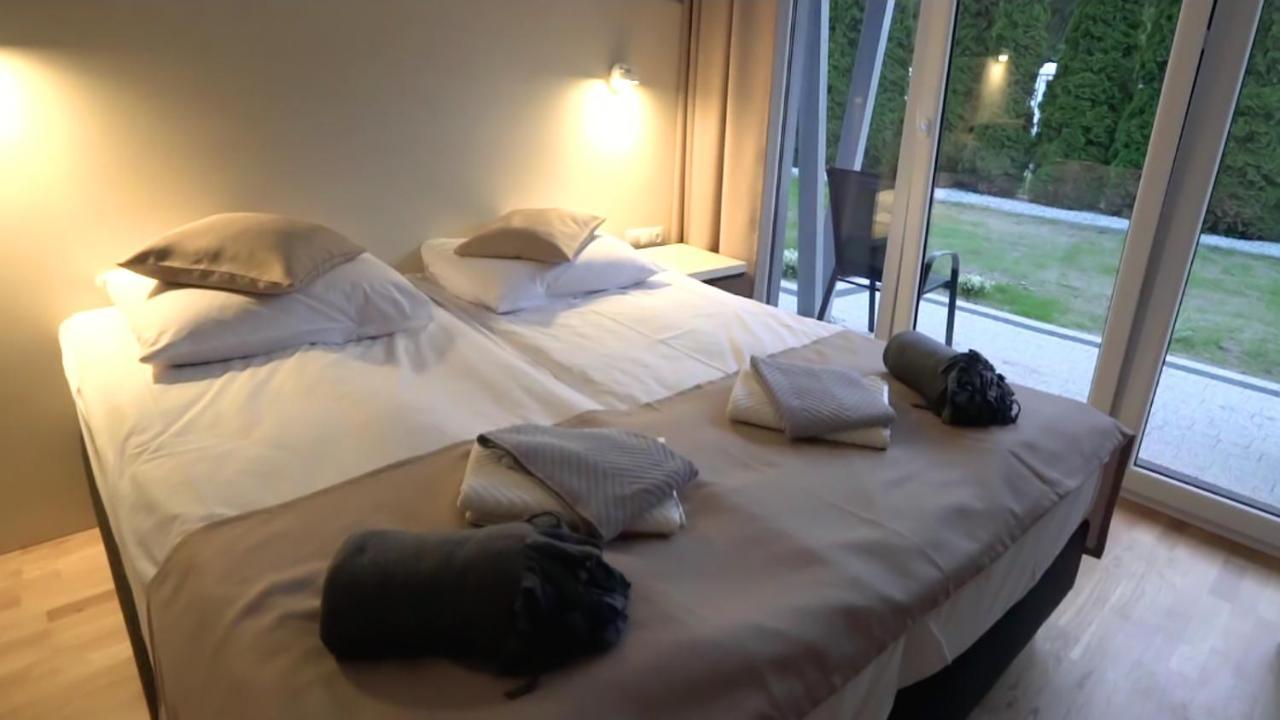 Wodnik Uslugi Hotelarskie, Apartamenty Rowy  Kültér fotó